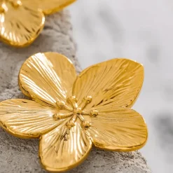 Anna K Jewelry - Örhängen Fashion Flower Guld