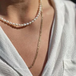 Astrid & Agnes - Halsband Palma Kort Guld Vit