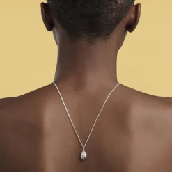 Björg Jewellery - Halsband Anatomiskt Hjärta Iconic Medium Silver