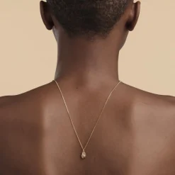 Björg Jewellery - Halsband Anatomiskt Hjärta Iconic Smal Guld