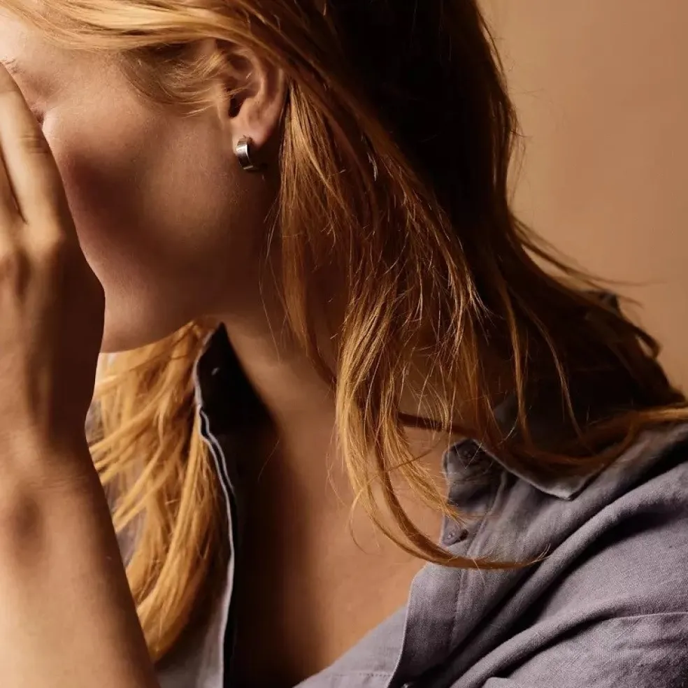 Blomdahl - Örhängen Grand Curved Titan