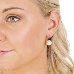 Blomdahl - Örhängen Pärla Pendant Titan Vit