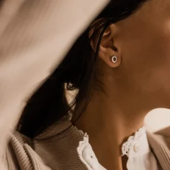 Blomdahl - Örhängen Puck Hollow Split Titan