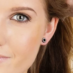 Blomdahl - Örhängen Puck Kristall Svart