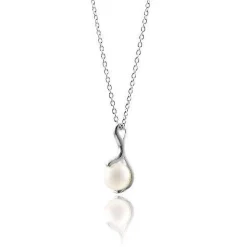 Carolina Gynning - Halsband Sweetness Pearl Silver