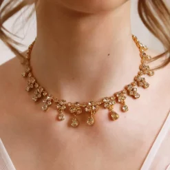 Caroline Svedbom - Halsband Grand Entrence Guld