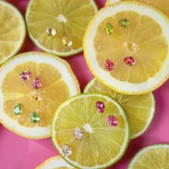 Caroline Svedbom - Örhängen Superpetite Drop Guld Citrus