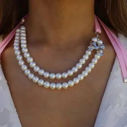 Ioaku - Halsband Amanda Pearl Bow Guld