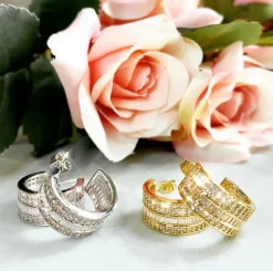 Ioaku - Örhängen Crystal Hoop Silver