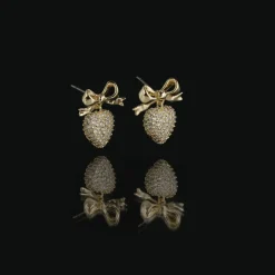 Snö of Sweden Örhängen Stina Pendant Guld