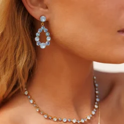 Caroline Svedbom - Halsband Calanthe Guld Sky Combo