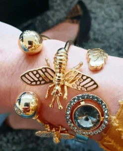 Ioaku - Armband Insekt Bi Guld